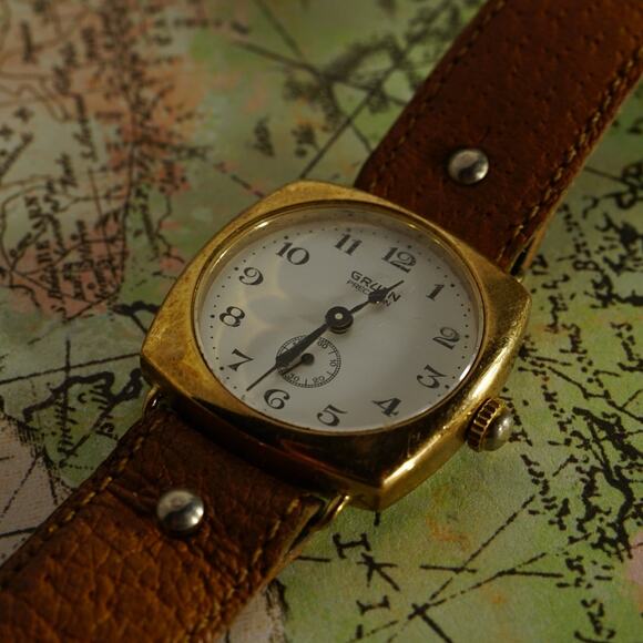 Vintage 29MM Gruen Quartz Cushion Case Trench Style Wrist Watch w/ Sub Seconds - Picture 1 of 9